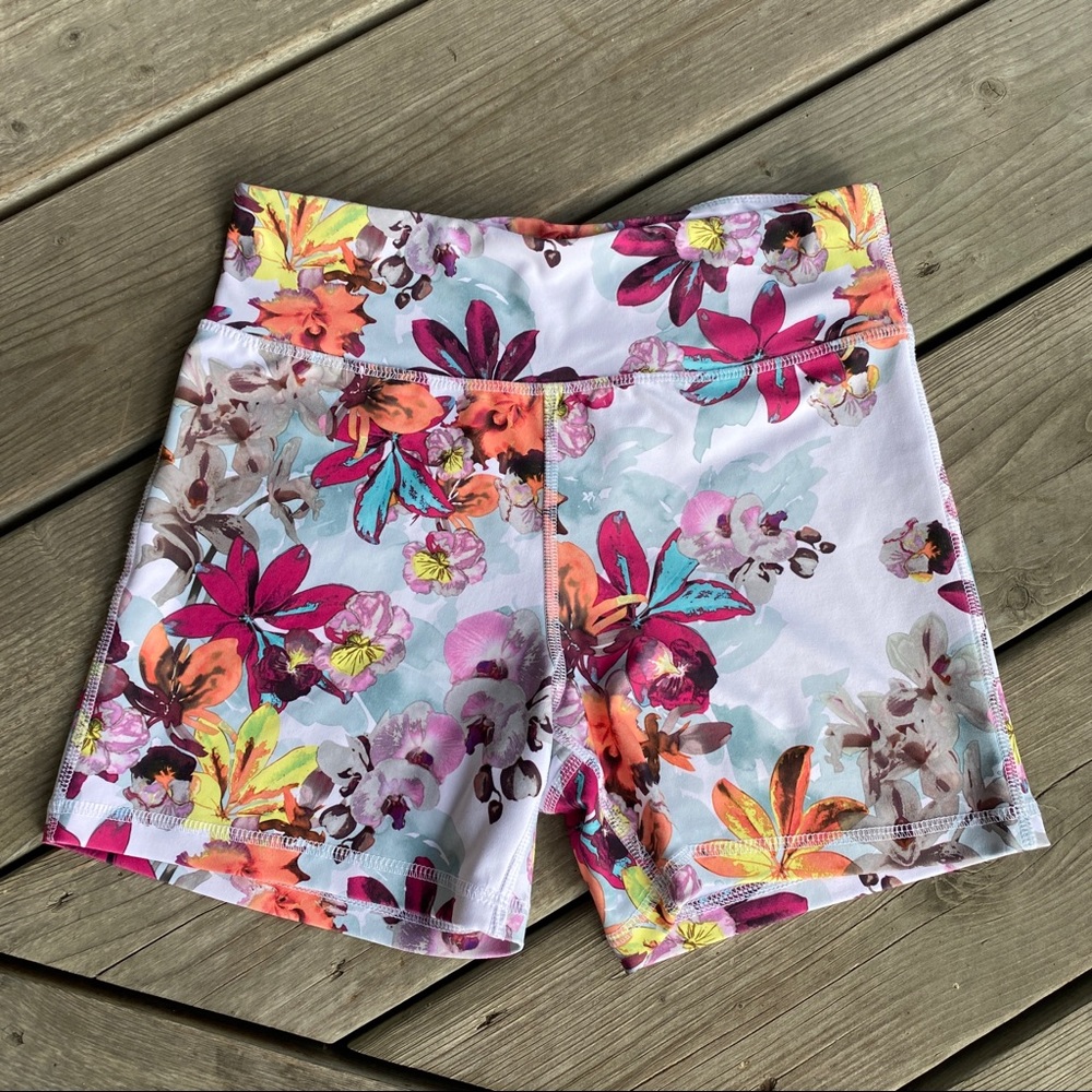 3/$25 || Athletic Works Floral Active Shorts